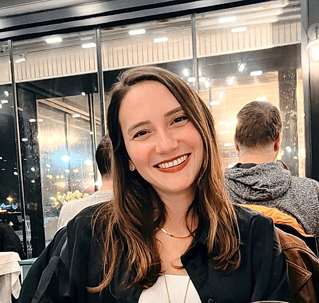 Aslınur Çalışıyor